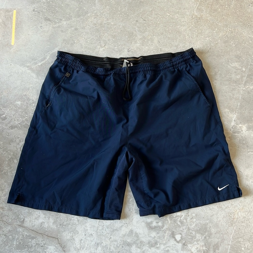 Mens Nike DriFit Shorts - Size XL